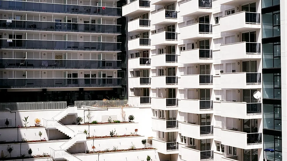 Hotels, Resorts & Condominiums